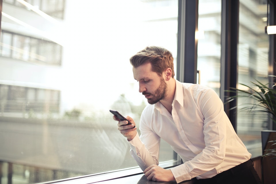 What to Do If Your Husband is Texting Another Woman