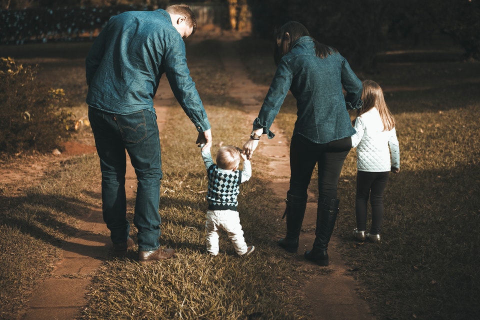 Co-Parenting vs Parallel Parenting in California
